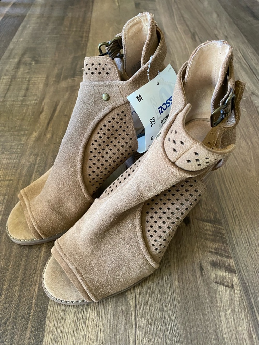 Lucky Brand Suede Open-Toe Ankle Booties in Tan Size 7